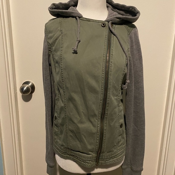 HOLLISTER UTILITY JACKET - Picture 2 of 16